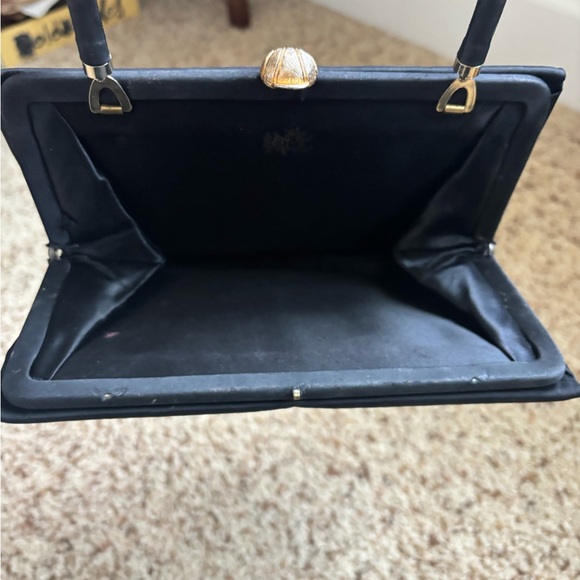 Elegant Black Clutch with Bow Detail - Picture 4 of 6